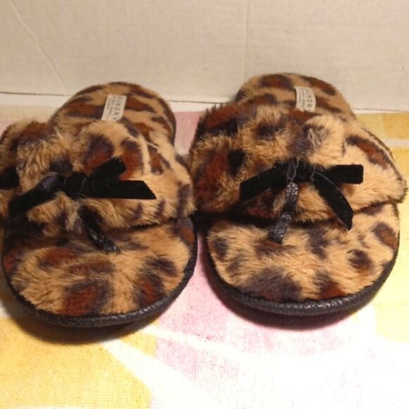 Laundry by Shelli Segal Leopard Print Furry Bedroom Slippers Sz 8 - Picture 4 of 6